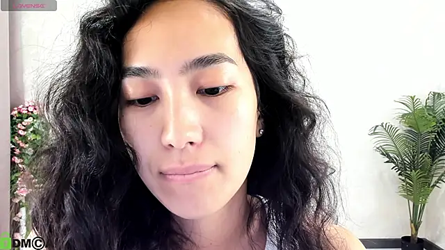 Snapshot of FlirtyAura chatting on October 2025 01:47:02 AM FlirtyAura online show from October 2025 01:47:02 AM