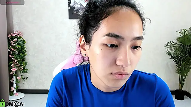 Snapshot of FlirtyAura chatting on October 2025 01:48:02 AM FlirtyAura online show from October 2025 01:48:02 AM