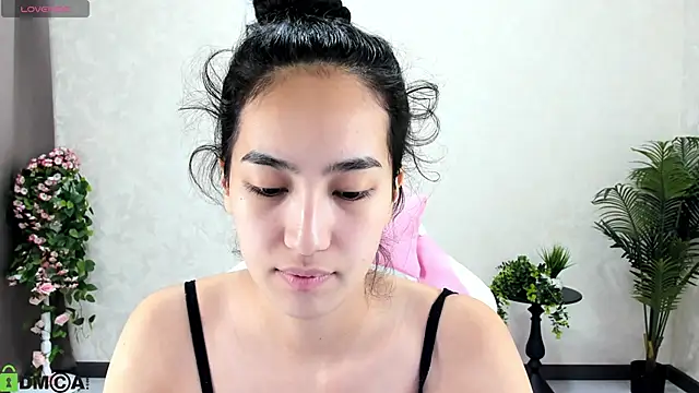 Snapshot of FlirtyAura chatting on October 2025 02:56:01 AM FlirtyAura online show from October 2025 02:56:01 AM