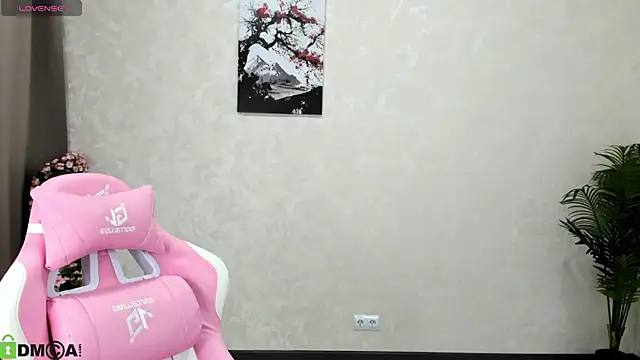 Snapshot of FlirtyAura chatting on October 2025 12:56:02 AM FlirtyAura online show from October 2025 12:56:02 AM