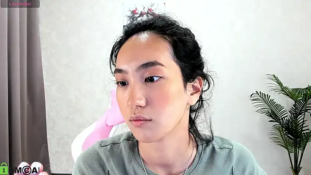 Snapshot of FlirtyAura chatting on November 2025 03:16:01 AM FlirtyAura online show from November 2025 03:16:01 AM