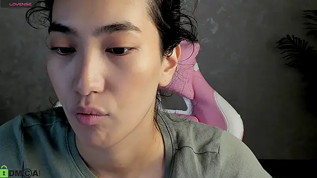 Snapshot of FlirtyAura chatting on November 2025 03:16:01 AM FlirtyAura online show from November 2025 03:16:01 AM