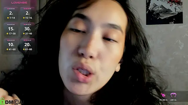 Snapshot of FlirtyAura chatting on November 2025 03:20:01 AM FlirtyAura online show from November 2025 03:20:01 AM