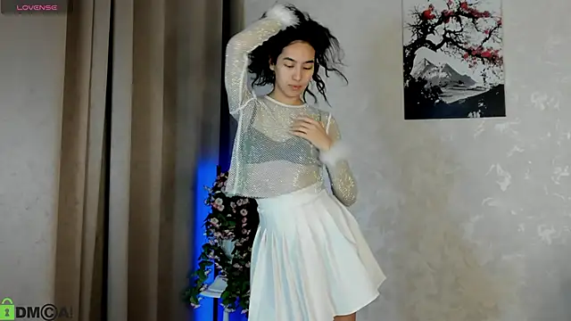 Snapshot of FlirtyAura chatting on December 2025 03:48:01 AM FlirtyAura online show from December 2025 03:48:01 AM