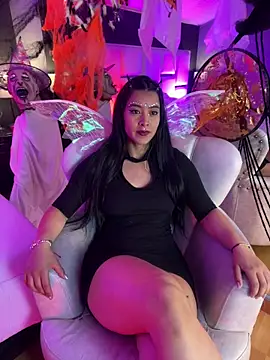 BellaFernandez   online show from October 2025 12:17:02 PM