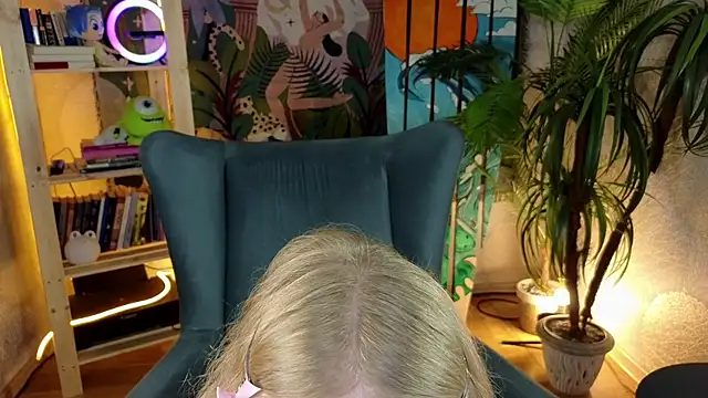 BarbieRichy online show from September 2025 05:20:02 AM