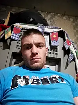 Kisszivacs online show from March 2026 02:03:02 PM