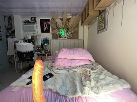 Snapshot of EvianaEvans chatting on March 2026 02:35:02 AM EvianaEvans online show from March 2026 02:35:02 AM