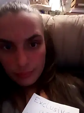 Snapshot of Ittoxx99 chatting on October 2025 01:14:02 AM Ittoxx99 online show from October 2025 01:14:02 AM