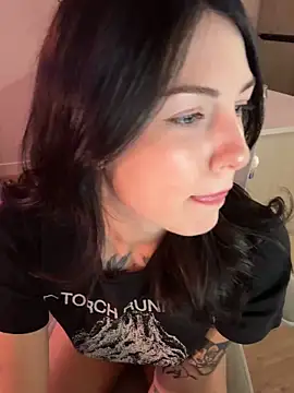 Snapshot of alwaysapril chatting on September 2025 04:48:02 AM alwaysapril online show from September 2025 04:48:02 AM