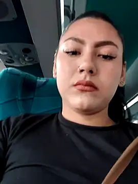 Megara 25 online show from October 2025 01:28:01 PM