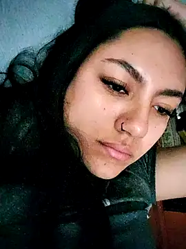 Megara 25 online show from November 2025 12:39:02 PM