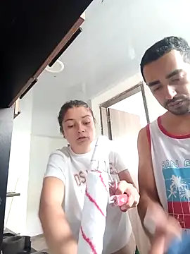 stivenlujan69 online show from February 2026 03:21:01 PM