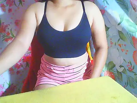 Katie Winslet online show from February 2026 12:17:02 AM