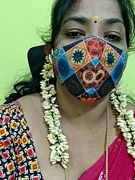 Snapshot of Tamil_Mithra chatting on April 2026 04:15:02 PM Tamil Mithra online show from April 2026 04:15:02 PM