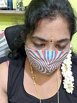 Snapshot of Tamil_Mithra chatting on May 2026 10:11:02 AM Tamil Mithra online show from May 2026 10:11:02 AM