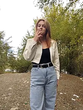 YOOUR EVAA online show from September 2025 05:30:01 AM