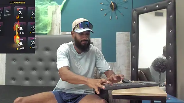 Damian Shakur online show from October 2025 11:23:02 AM