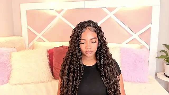 Snapshot of CarolinaSommerr chatting on September 2025 11:17:02 PM CarolinaSommerr online show from September 2025 11:17:02 PM