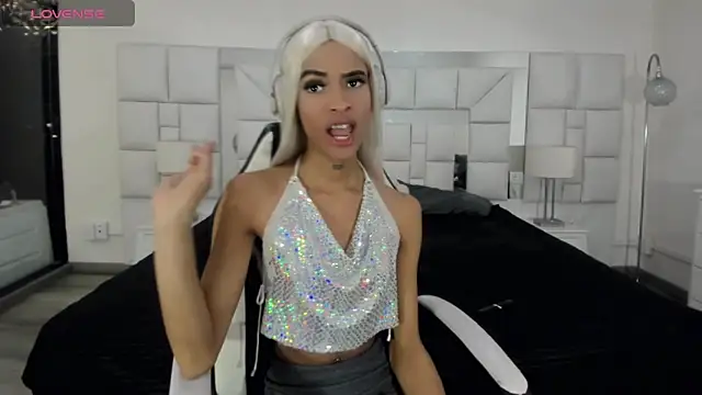 Dahlia Moss online show from November 2025 03:31:02 AM