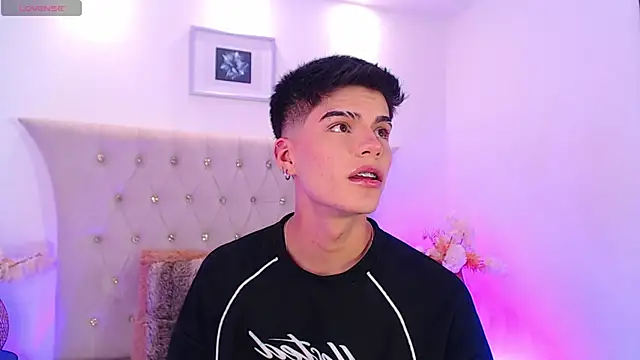 Dulcey  online show from November 2025 04:34:02 AM