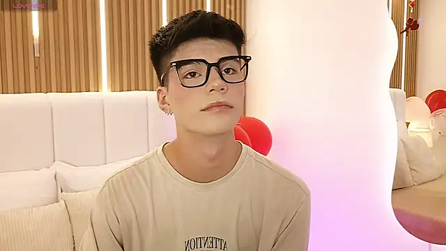 Dulcey  online show from February 2026 03:58:01 AM