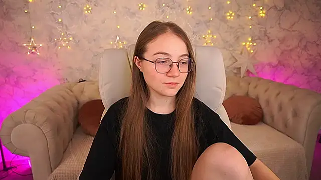 ArrinaWairr online show from January 2026 09:03:02 AM