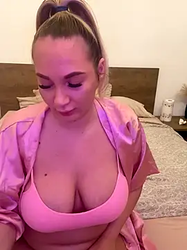 NellyExtraa online show from November 2025 10:19:02 PM