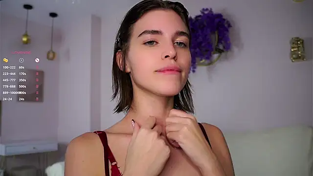 EleneButton online show from December 2025 01:11:01 AM