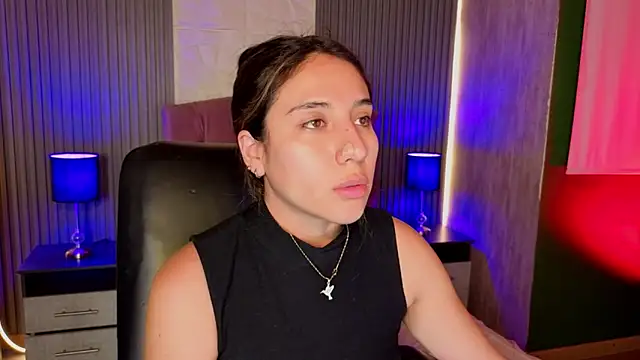 Snapshot of Bonnali_lune chatting on June 2026 10:10:02 PM Bonnali lune online show from June 2026 10:10:02 PM