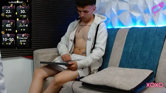 Isaac tan online show from November 2025 03:12:01 AM