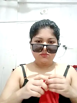 Snapshot of Nusrat-N chatting on September 2025 02:24:02 AM Nusrat-N online show from September 2025 02:24:02 AM