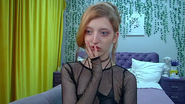 MistyMarlo online show from October 2025 06:19:02 PM