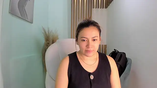 Snapshot of MacarenaRosse chatting on September 2025 08:09:02 PM MacarenaRosse online show from September 2025 08:09:02 PM