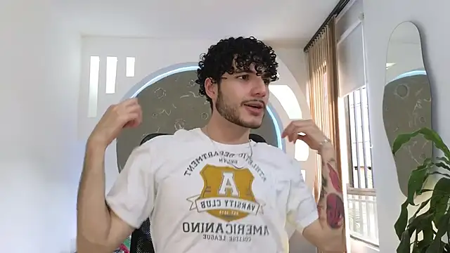 Rafael Mendezz online show from September 2025 08:42:02 PM