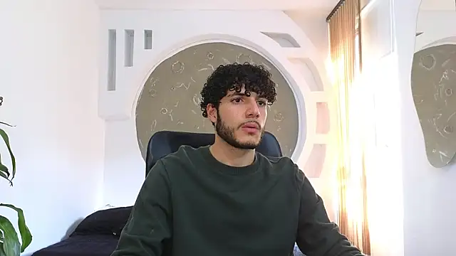 Rafael Mendezz online show from September 2025 08:23:02 PM