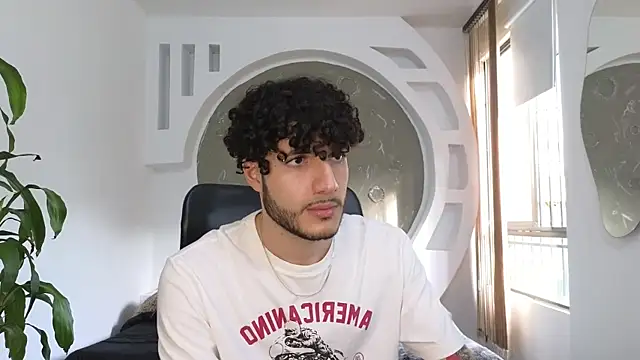 Rafael Mendezz online show from October 2025 09:03:02 PM