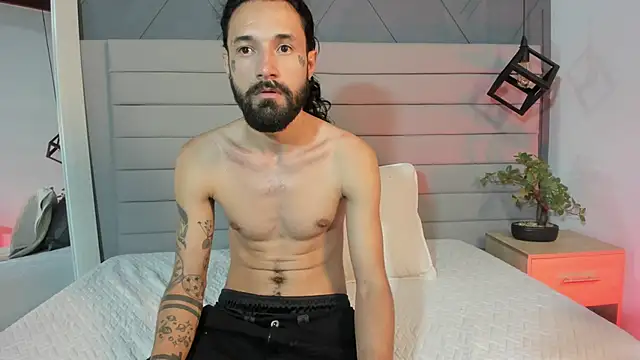 Snapshot of Hisoka_011 chatting on September 2025 09:05:02 PM Hisoka 011 online show from September 2025 09:05:02 PM