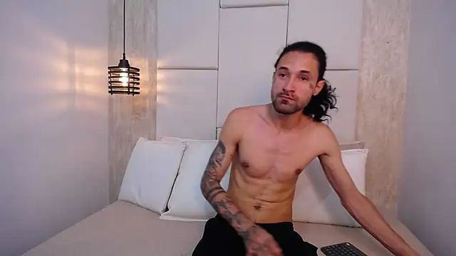 Snapshot of Hisoka_011 chatting on September 2025 07:30:02 PM Hisoka 011 online show from September 2025 07:30:02 PM