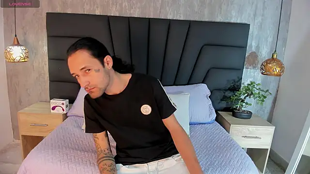 Snapshot of Hisoka_011 chatting on October 2025 07:14:02 PM Hisoka 011 online show from October 2025 07:14:02 PM