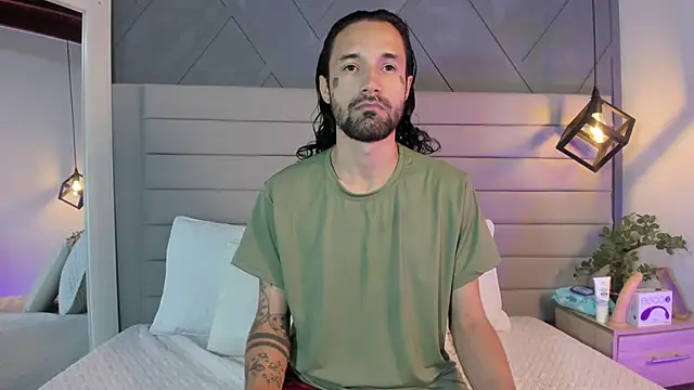 Snapshot of Hisoka_011 chatting on November 2025 12:07:01 PM Hisoka 011 online show from November 2025 12:07:01 PM