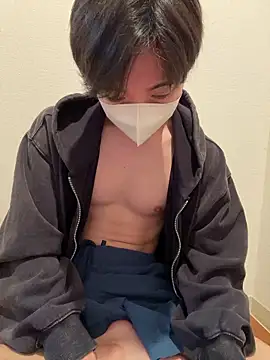 Yuma0718 online show from February 2026 06:33:02 AM