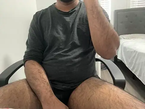 Snapshot of HothairyBoy2 chatting on February 2026 05:55:02 PM HothairyBoy2 online show from February 2026 05:55:02 PM