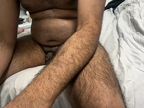 Snapshot of HothairyBoy2 chatting on February 2026 12:26:02 AM HothairyBoy2 online show from February 2026 12:26:02 AM