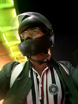 YoursThickDick online show from November 2025 05:23:01 PM