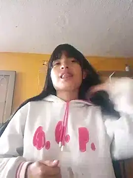 Kristaltoms online show from October 2025 09:26:02 PM