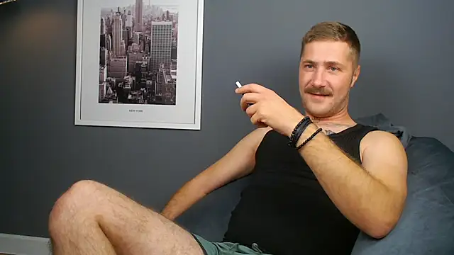 Snapshot of Mr_At_ chatting on October 2025 07:12:02 AM Mr At  online show from October 2025 07:12:02 AM