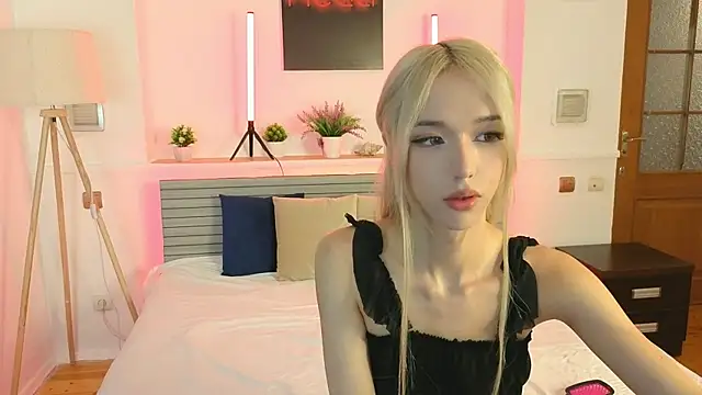 Snapshot of okerriella chatting on April 2026 07:33:02 AM okerriella online show from April 2026 07:33:02 AM