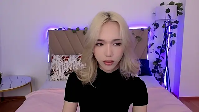 Snapshot of okerriella chatting on June 2026 06:08:01 AM okerriella online show from June 2026 06:08:01 AM