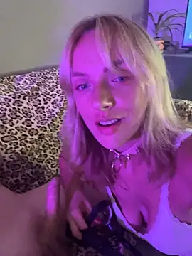 Sienna Solex online show from September 2025 02:17:01 PM